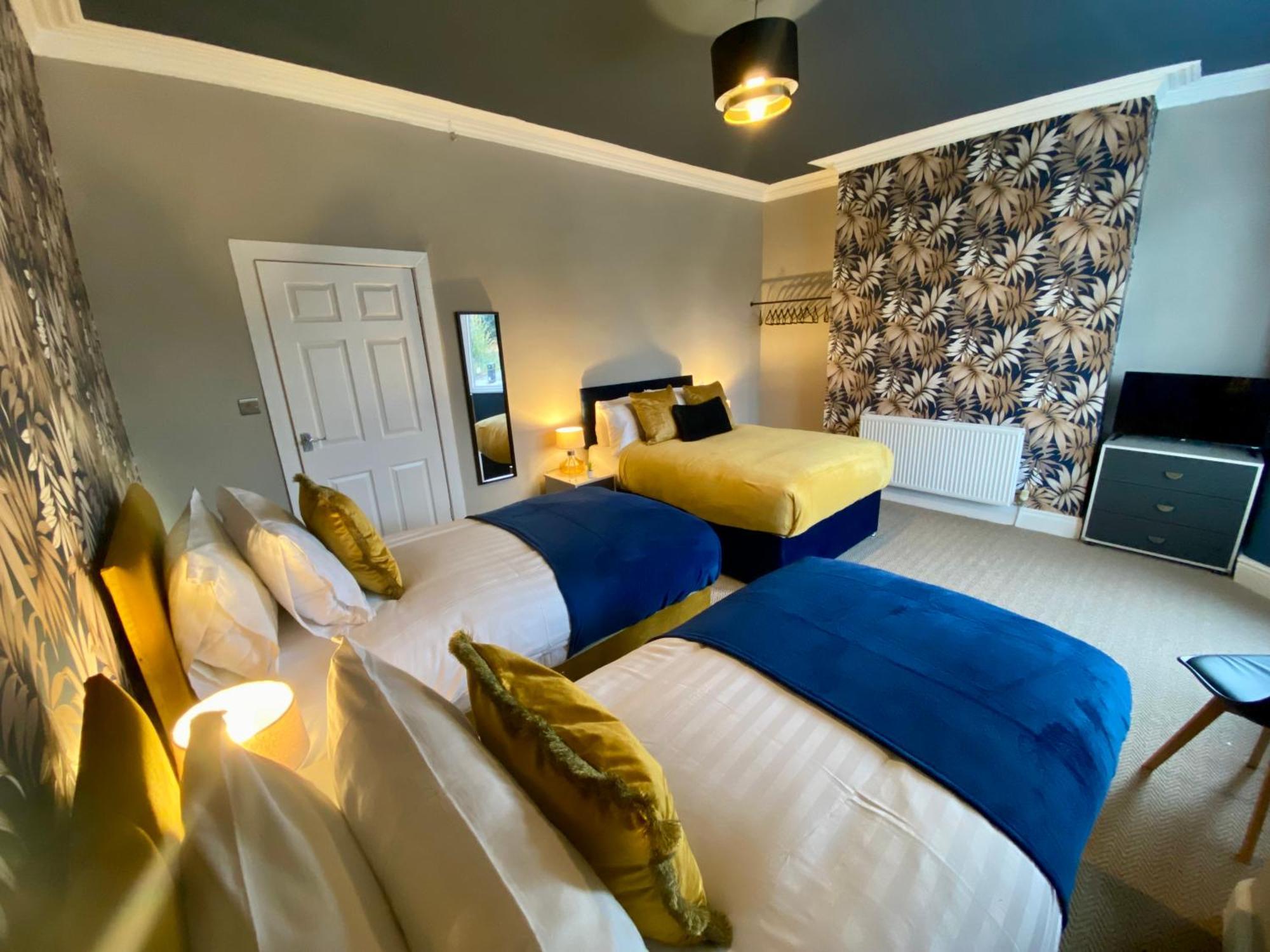 Entire Modern House Liverpool, 6 Bedrooms エクステリア 写真