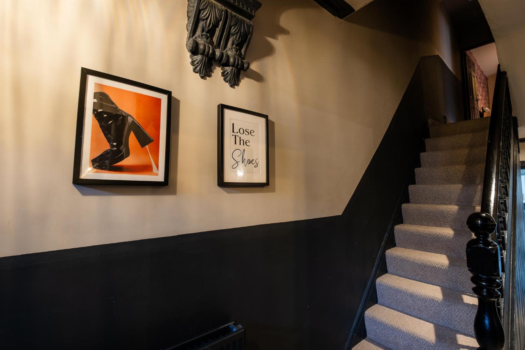 Entire Modern House Liverpool, 6 Bedrooms エクステリア 写真