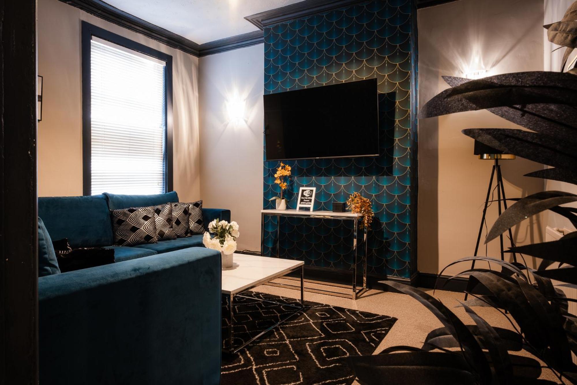 Entire Modern House Liverpool, 6 Bedrooms エクステリア 写真