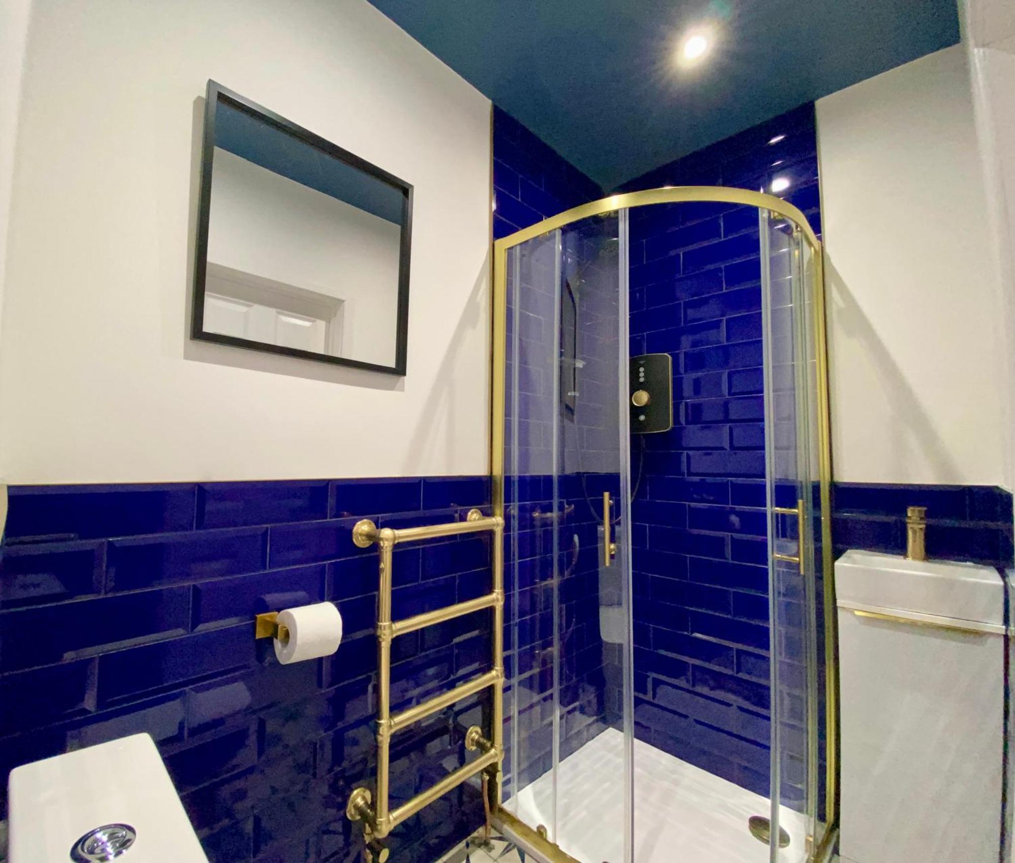 Entire Modern House Liverpool, 6 Bedrooms エクステリア 写真